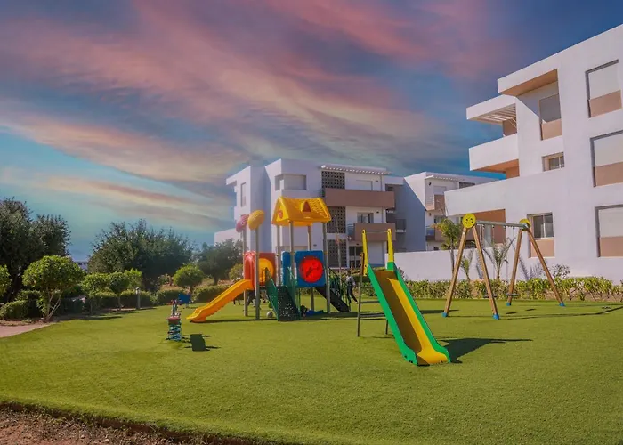 Appartement Vue Sur Piscine Et Sur Mer